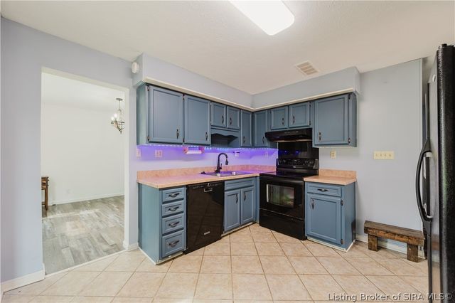613 Catalpa Street, Sellersburg, IN 47172