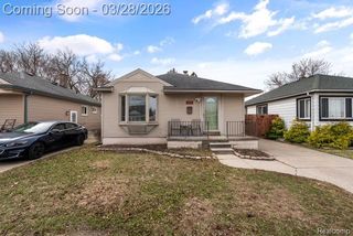 1461 Champaign Road N, Lincoln Park, MI 48146