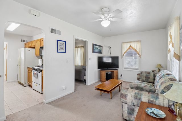4032 56th Street, Des Moines, IA 50310