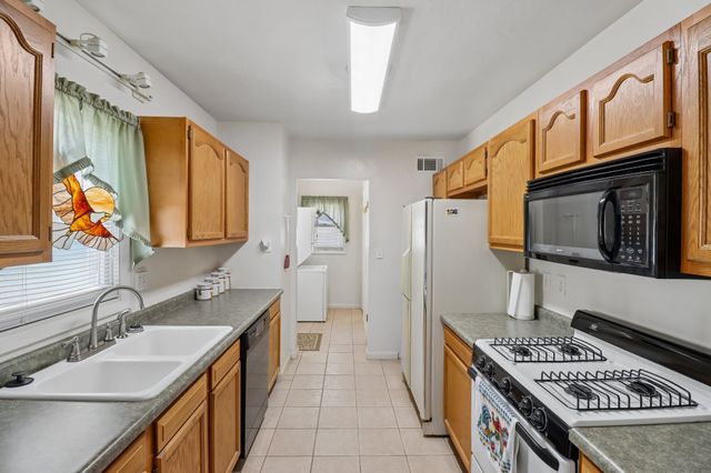 4032 56th Street, Des Moines, IA 50310