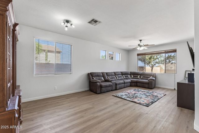 18132 W CARDINAL Drive, Goodyear, AZ 85338