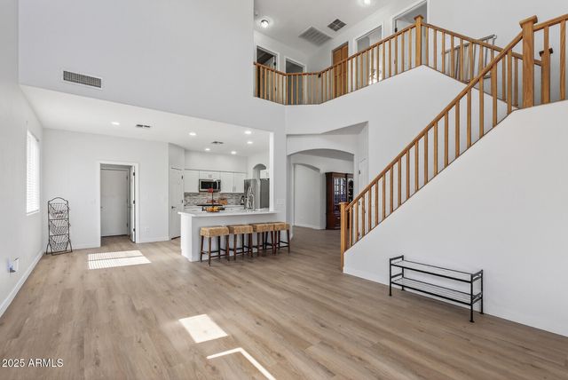 18132 W CARDINAL Drive, Goodyear, AZ 85338