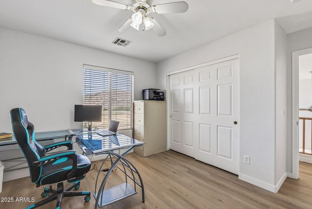 18132 W CARDINAL Drive, Goodyear, AZ 85338