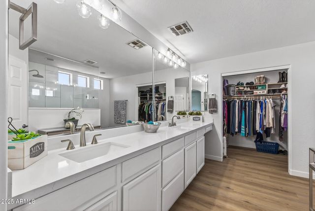 18132 W CARDINAL Drive, Goodyear, AZ 85338