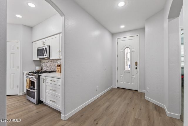 18132 W CARDINAL Drive, Goodyear, AZ 85338