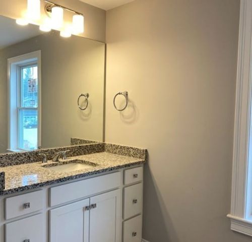 299 Lexington St 31, Woburn, MA 01801