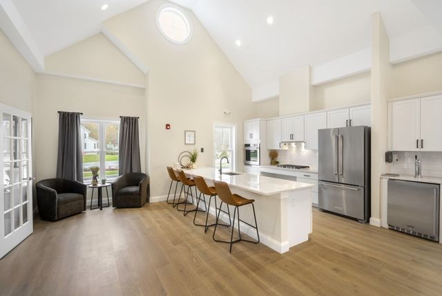 299 Lexington St 31, Woburn, MA 01801