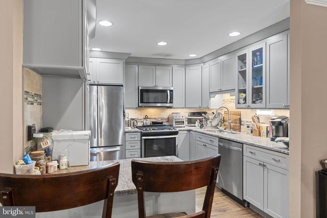 802 WEATHERSTONE DR, Paoli, PA 19301