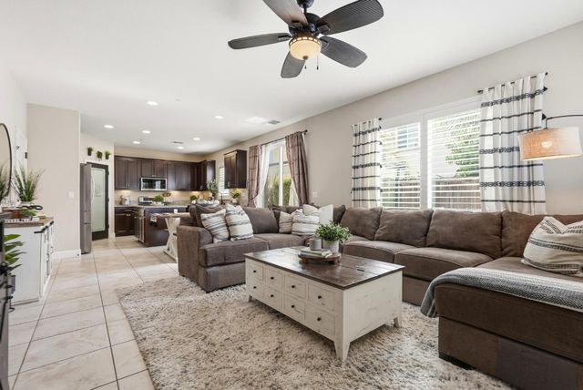 9817 Carico Way, Elk Grove, CA 95757