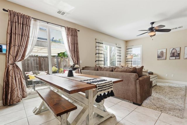 9817 Carico Way, Elk Grove, CA 95757