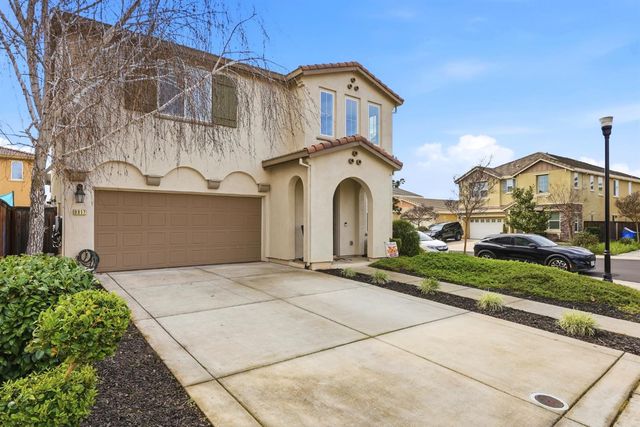 9817 Carico Way, Elk Grove, CA 95757
