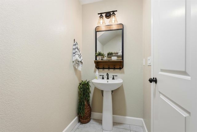 9817 Carico Way, Elk Grove, CA 95757