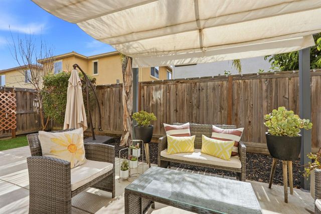 9817 Carico Way, Elk Grove, CA 95757