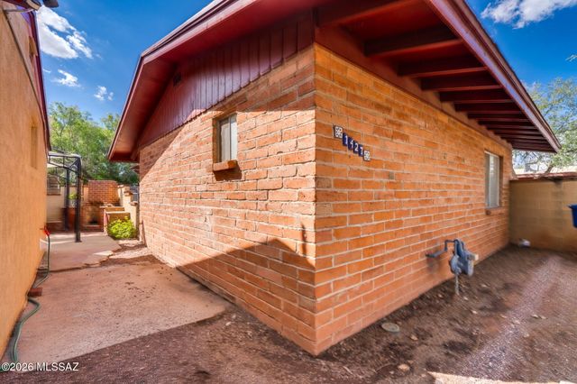 1425 N Sycamore Boulevard, Tucson, AZ 85712