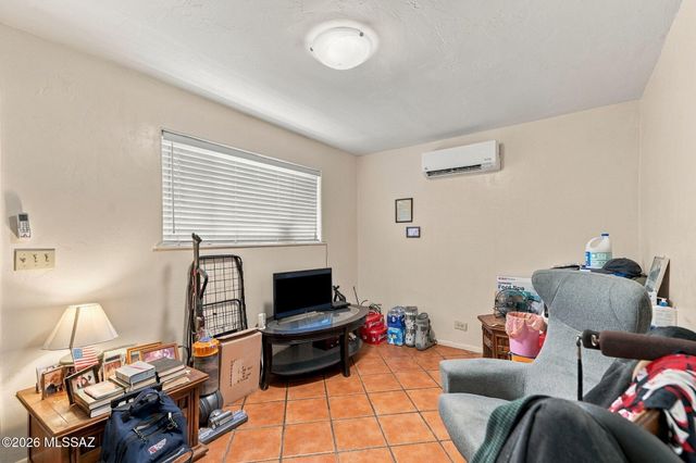 1425 N Sycamore Boulevard, Tucson, AZ 85712