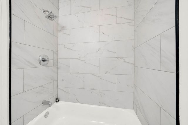 6818 S Wood Street, Chicago, IL 60636