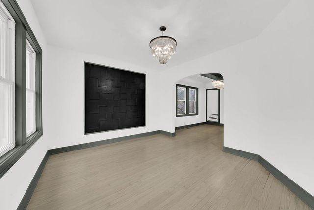 6818 S Wood Street, Chicago, IL 60636