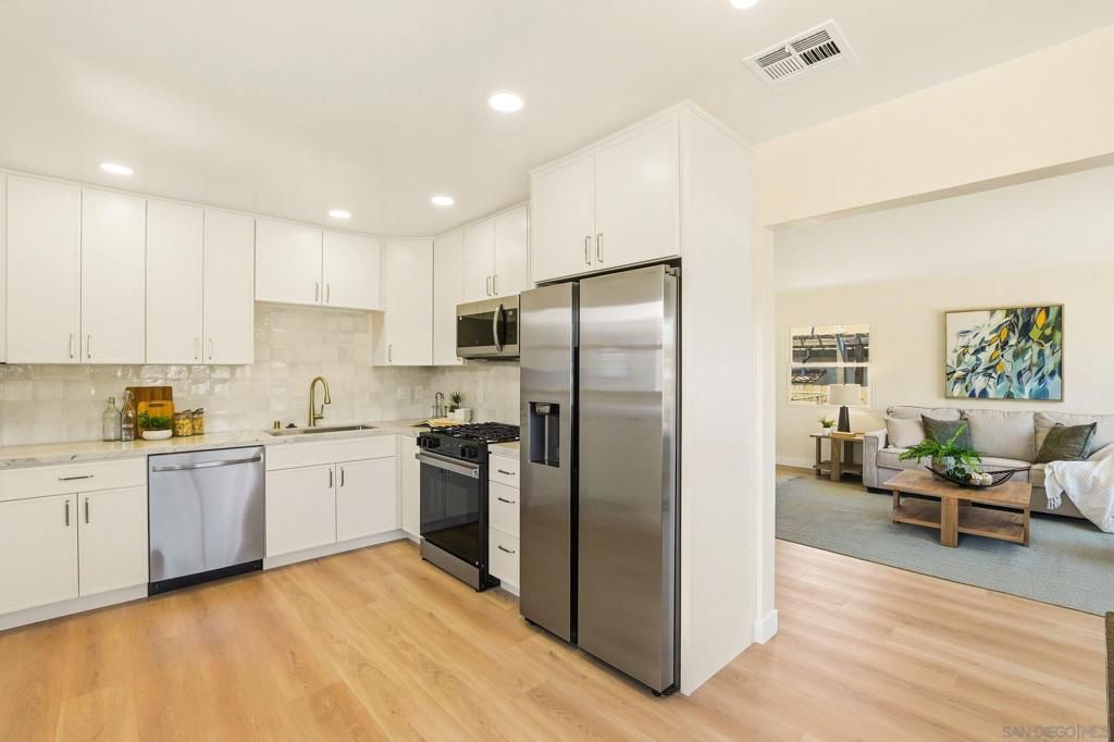 Image 1 of property listing at 12043 Gay Rio, Lakeside, CA 92040