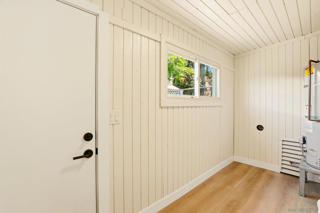 Image 11 of property listing at 12043 Gay Rio, Lakeside, CA 92040
