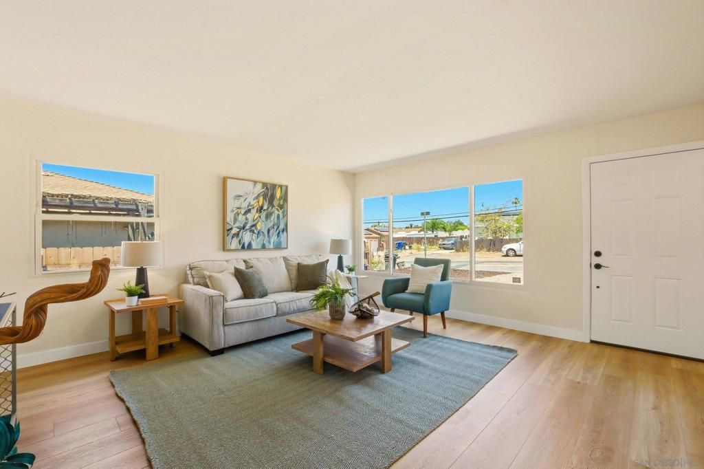 Image 32 of property listing at 12043 Gay Rio, Lakeside, CA 92040