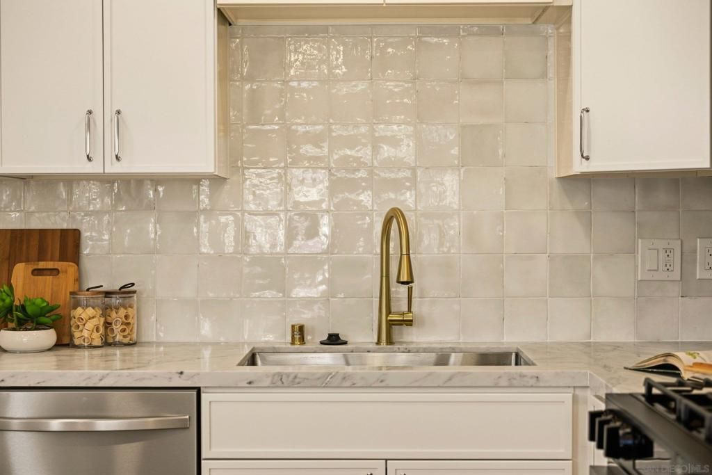 Image 38 of property listing at 12043 Gay Rio, Lakeside, CA 92040