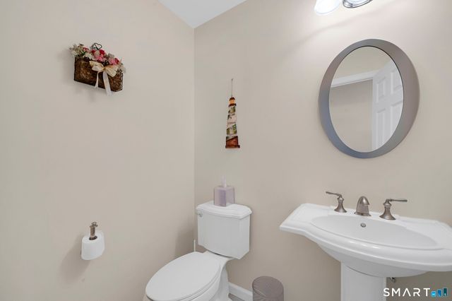 5 South Hollow 5, East Hampton, CT 06424