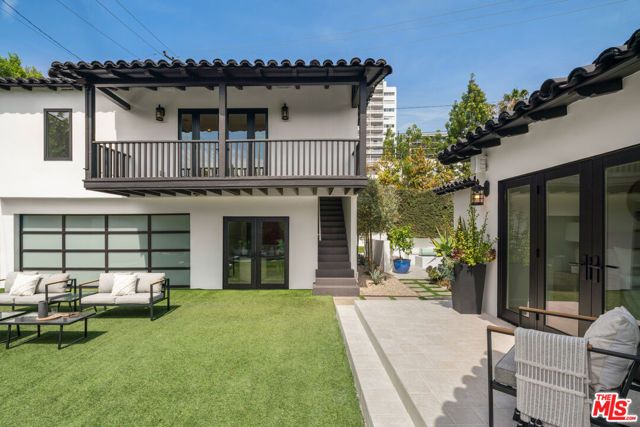 813 N Doheny Drive, Beverly Hills, CA 90210