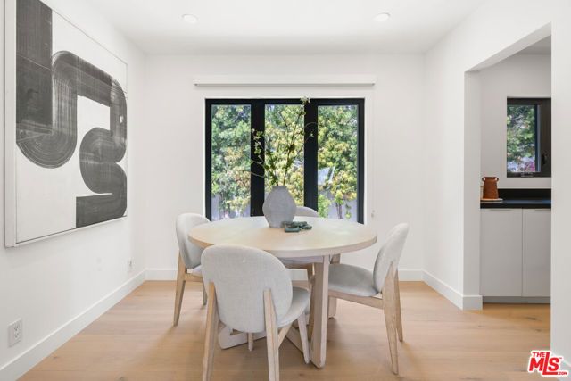 813 N Doheny Drive, Beverly Hills, CA 90210