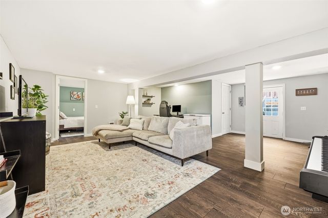 316 SW 124th Street, Seattle, WA 98146