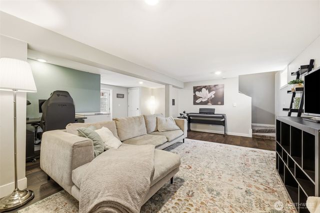 316 SW 124th Street, Seattle, WA 98146