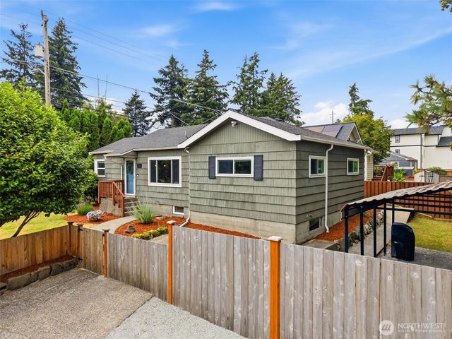 316 SW 124th Street, Seattle, WA 98146