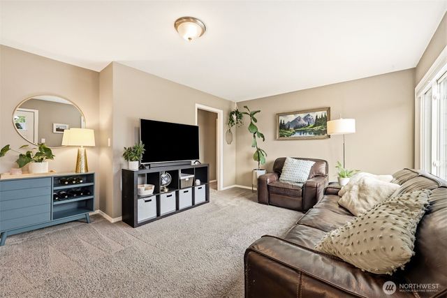 316 SW 124th Street, Seattle, WA 98146