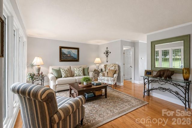 231 Kimberly Ann Drive, Hendersonville, NC 28792