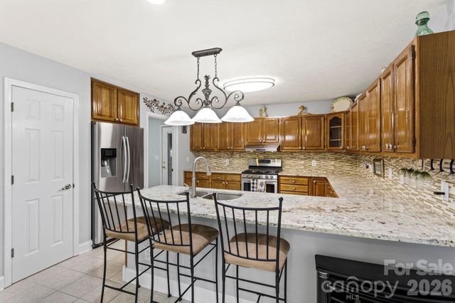 231 Kimberly Ann Drive, Hendersonville, NC 28792