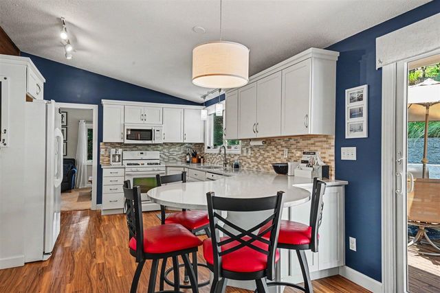405 Slayton Avenue, Grand Haven, MI 49417