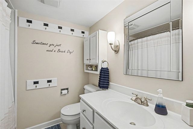 405 Slayton Avenue, Grand Haven, MI 49417