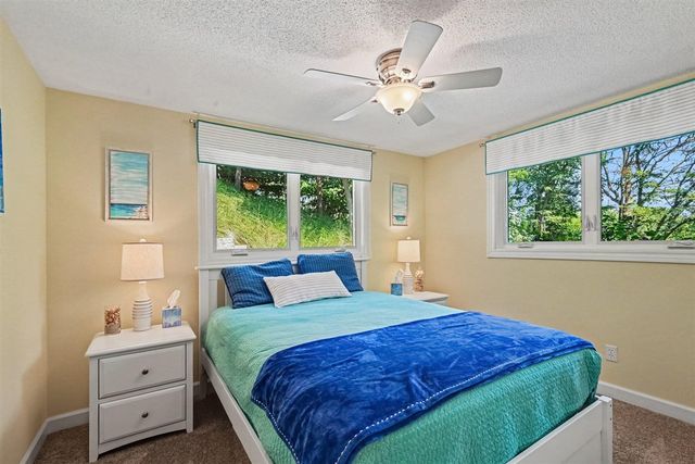 405 Slayton Avenue, Grand Haven, MI 49417