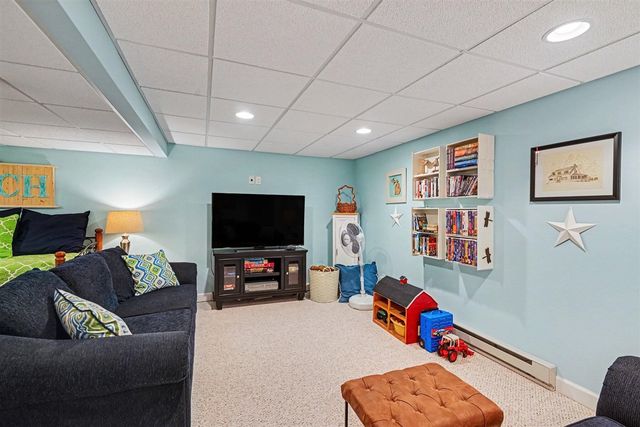 405 Slayton Avenue, Grand Haven, MI 49417