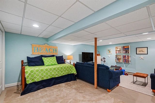 405 Slayton Avenue, Grand Haven, MI 49417