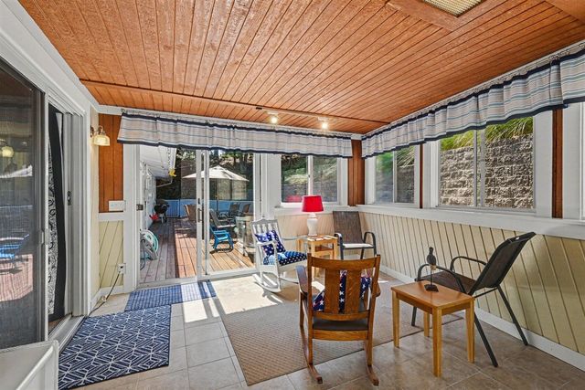 405 Slayton Avenue, Grand Haven, MI 49417
