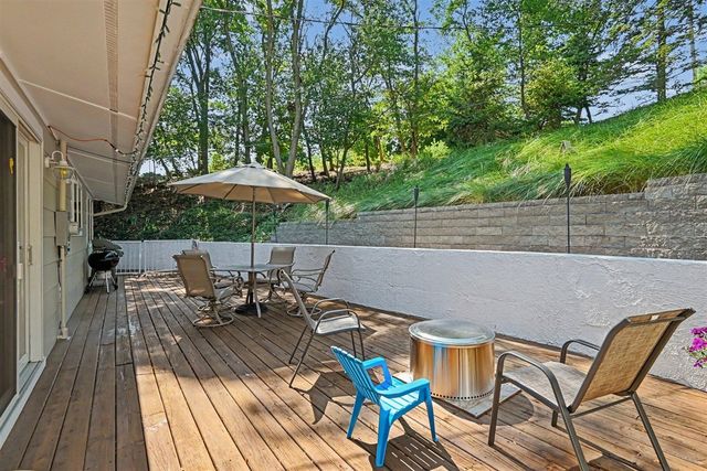 405 Slayton Avenue, Grand Haven, MI 49417