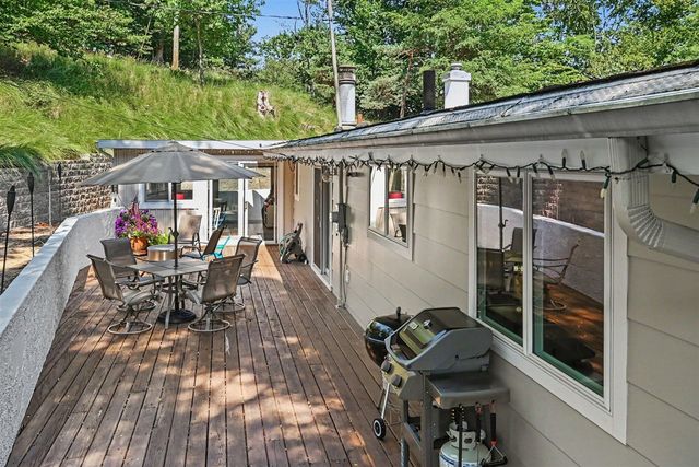 405 Slayton Avenue, Grand Haven, MI 49417