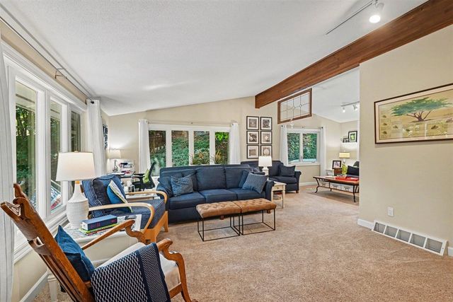 405 Slayton Avenue, Grand Haven, MI 49417