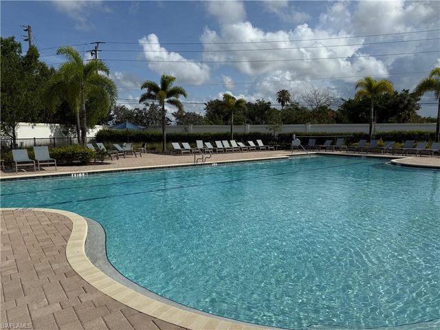 1273 Enbrook LOOP, Naples, FL 34114