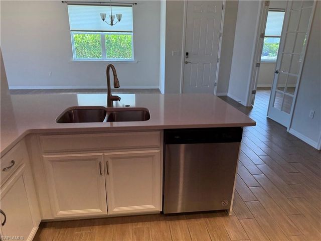 1273 Enbrook LOOP, Naples, FL 34114