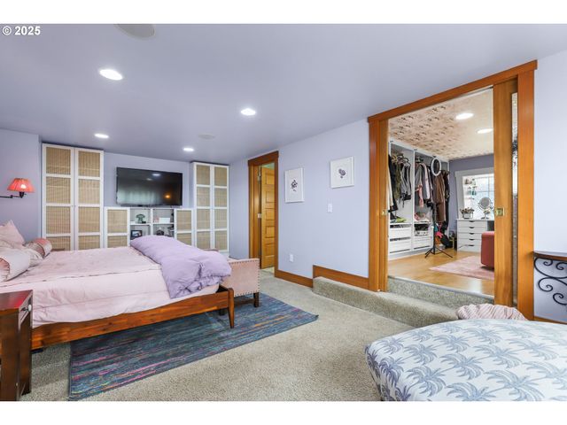 89728 OCEAN Dr, Warrenton, OR 97146