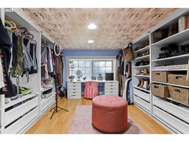 89728 OCEAN Dr, Warrenton, OR 97146