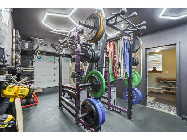 89728 OCEAN Dr, Warrenton, OR 97146