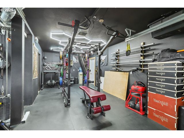 89728 OCEAN Dr, Warrenton, OR 97146