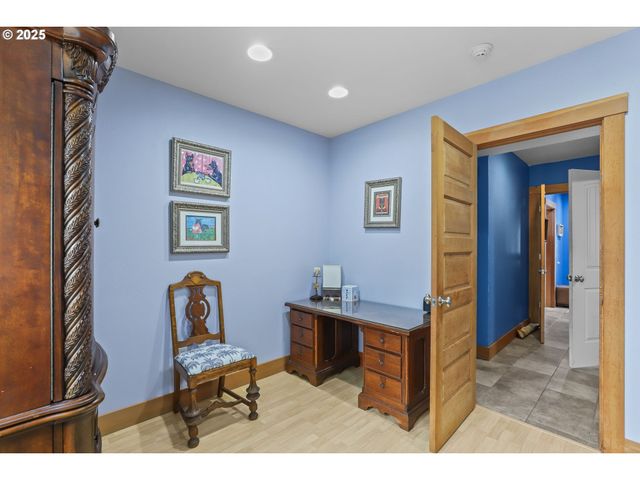 89728 OCEAN Dr, Warrenton, OR 97146